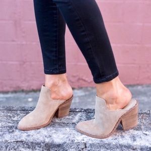 Chinese Laundry Springfield Mules